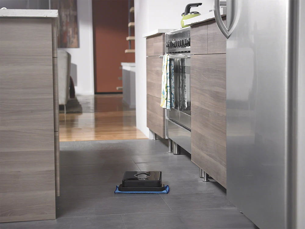 iRobot - Braava 380 Robot Mop - Black