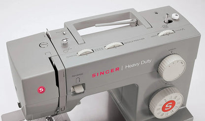 Heavy-Duty SINGER 4423 Sewing Machine